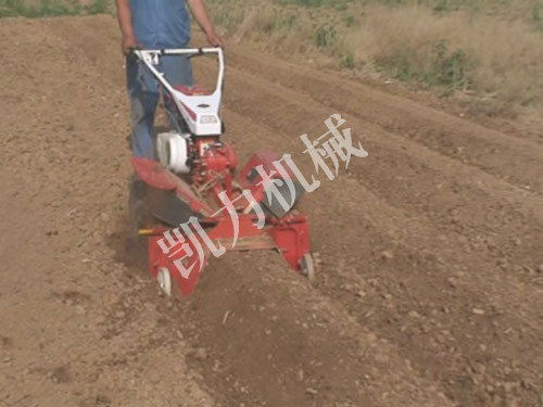 開溝起壟機